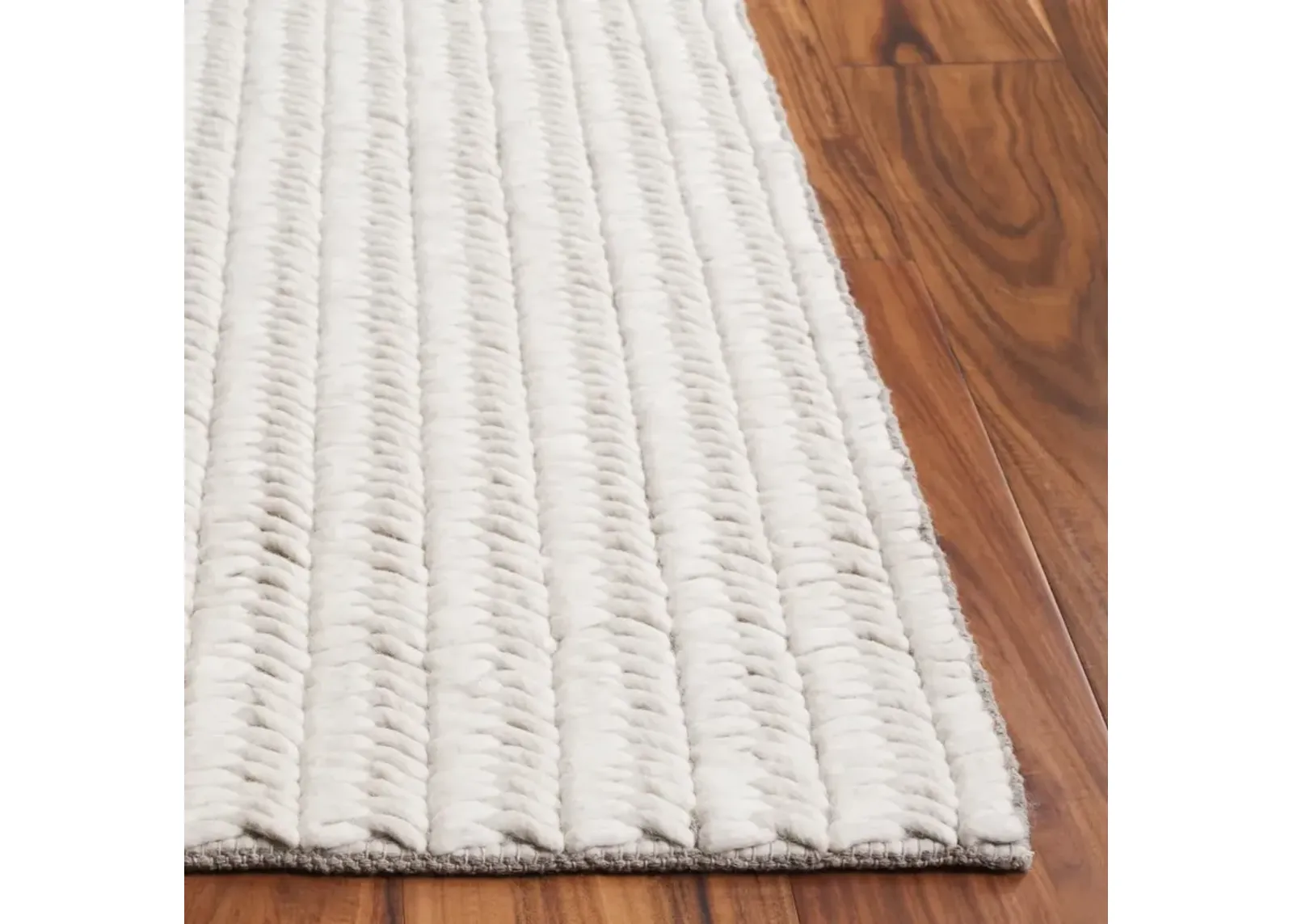 NATURA 707 IVORY 2'-3' x 8' Runner Rug