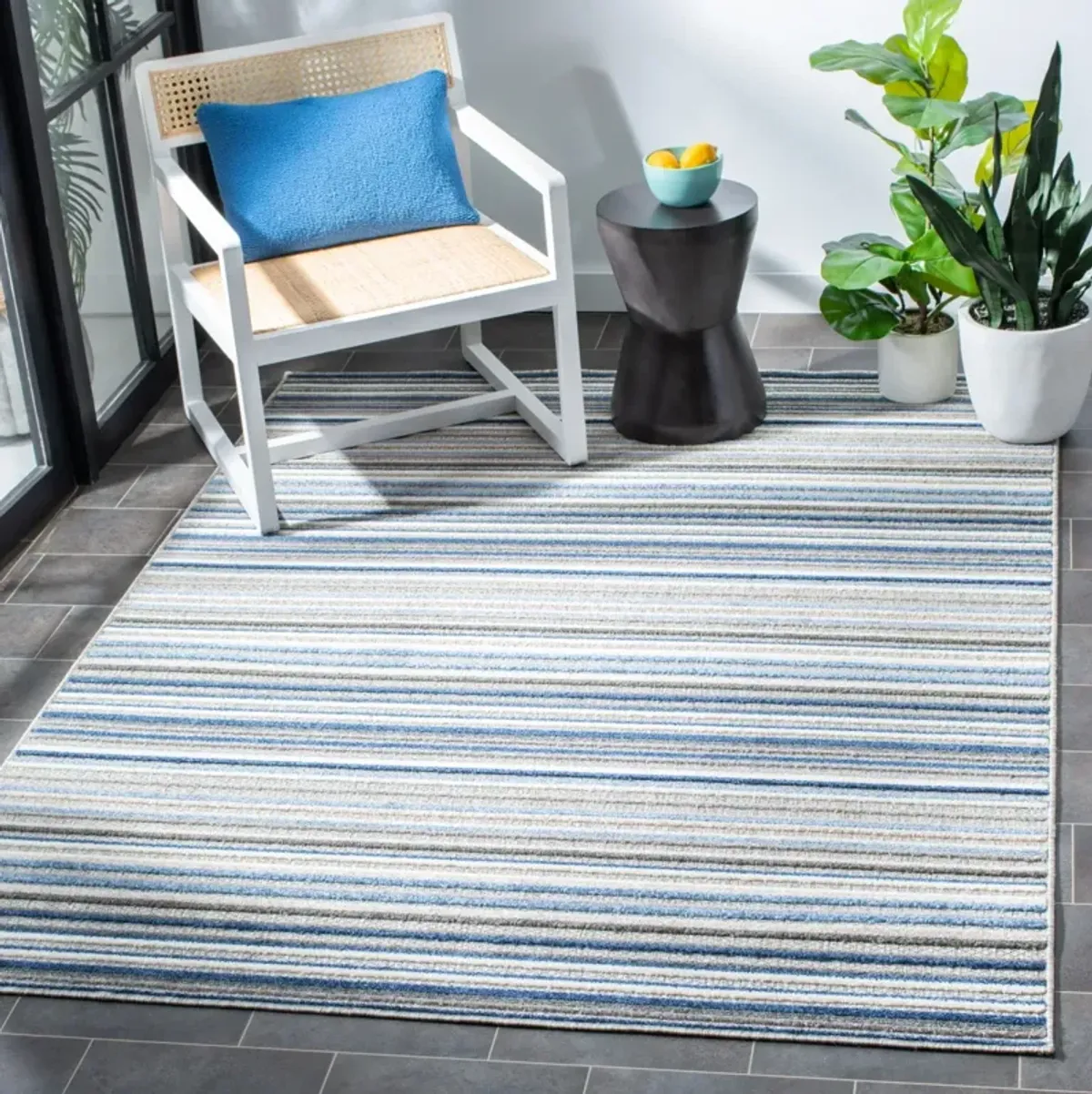 CABANA 323 GREY  2' x 3' Accent Rug