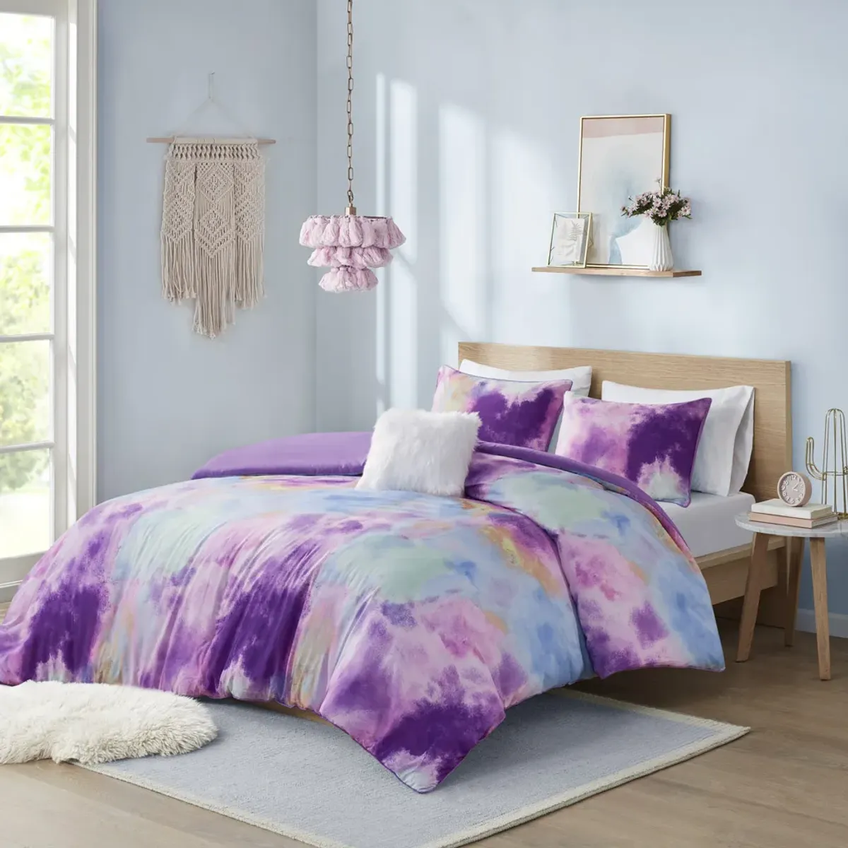 Intelligent Design Cassiopeia Lavender Watercolor Tie Dye Printed Duvet Cover Set with Throw Pillow