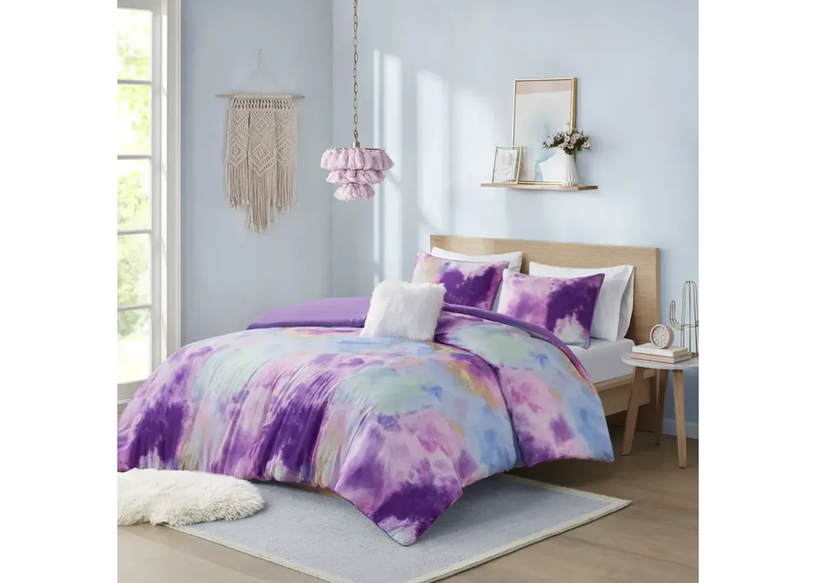 Intelligent Design Cassiopeia Lavender Watercolor Tie Dye Printed Duvet Cover Set with Throw Pillow