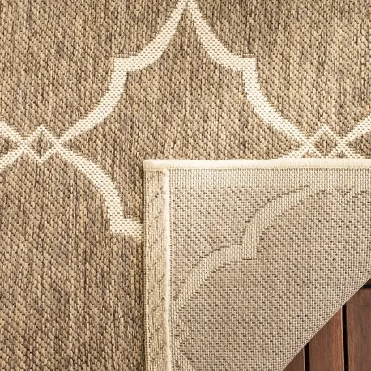 Safavieh BEACH HOUSE Collection BHS125D-3 Beige / Cream 3' X 5'