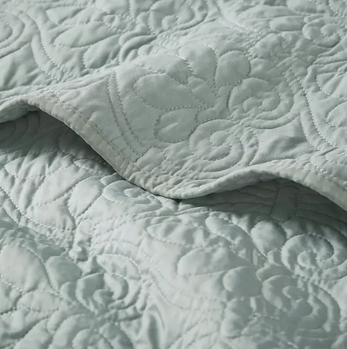 Madison Park Quebec Seafoam Oversized Quilted Throw