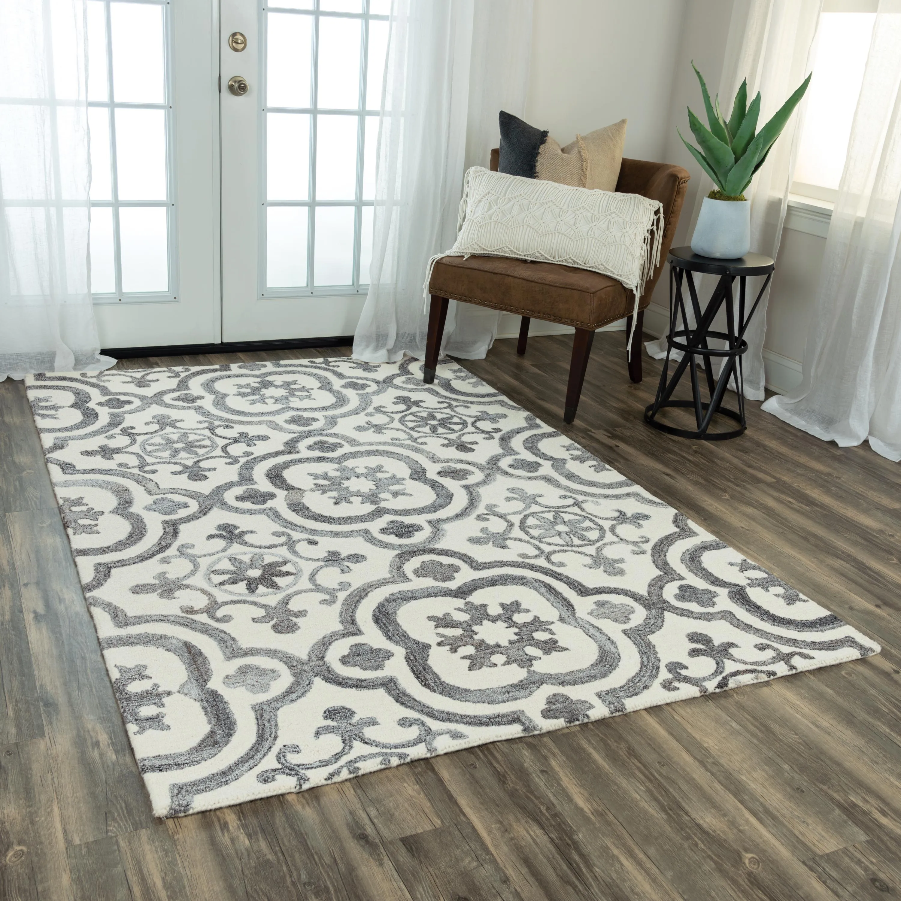 Matrix Gray Scroll Wool/Recycled Polyester 7'6" x 9'6" Rectangle Rug