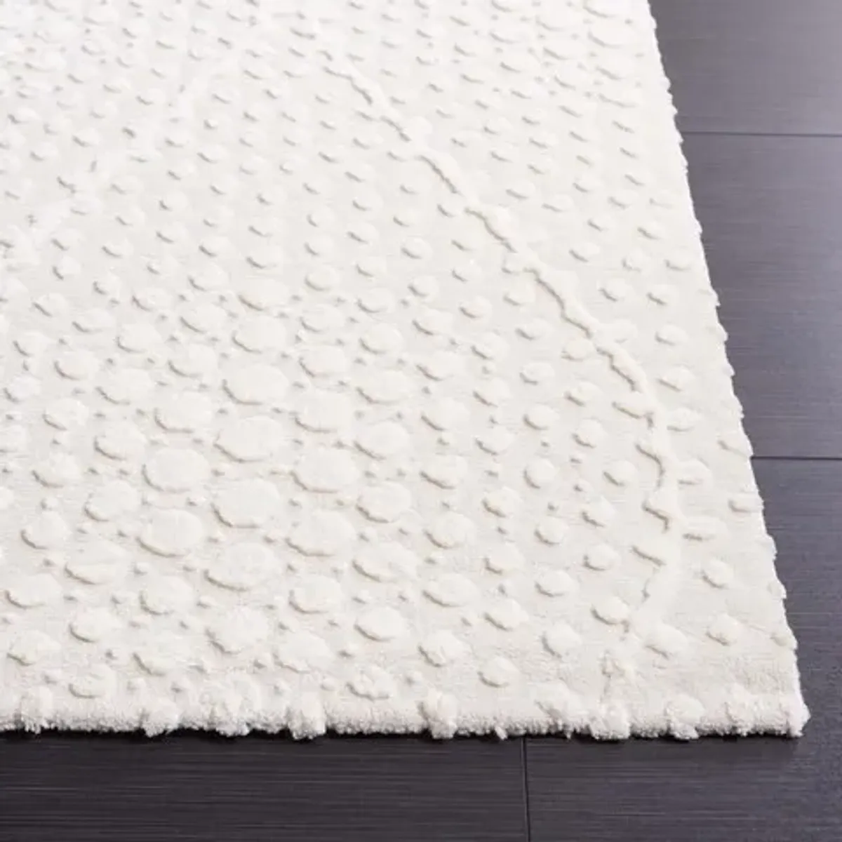 REVIVE 108 Beige  2'-7' X 5' Small Rectangle Rug