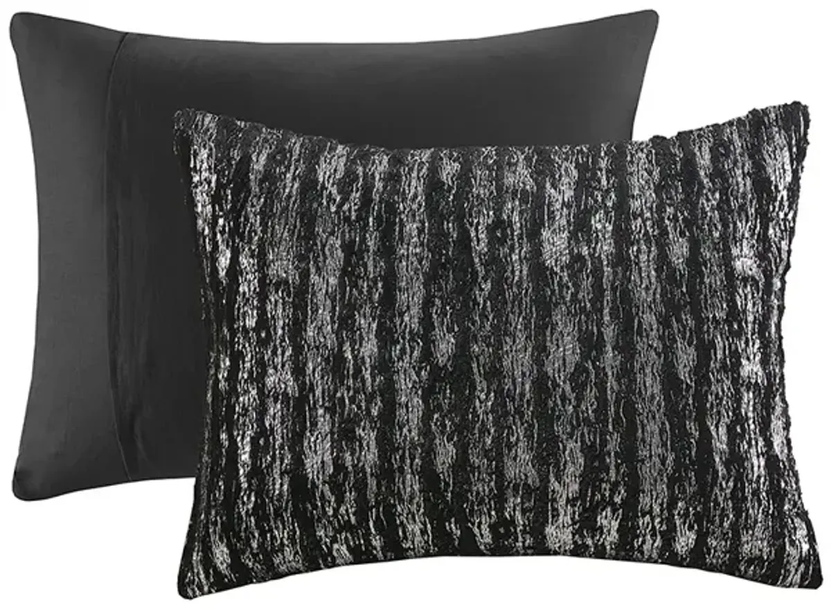 Intelligent Design Naomi Black/Silver Metallic Print Faux Fur Duvet Cover Set