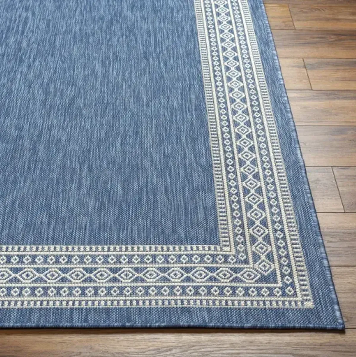 Ravello RVL-2333 5'3" x 7' Machine Woven Rug