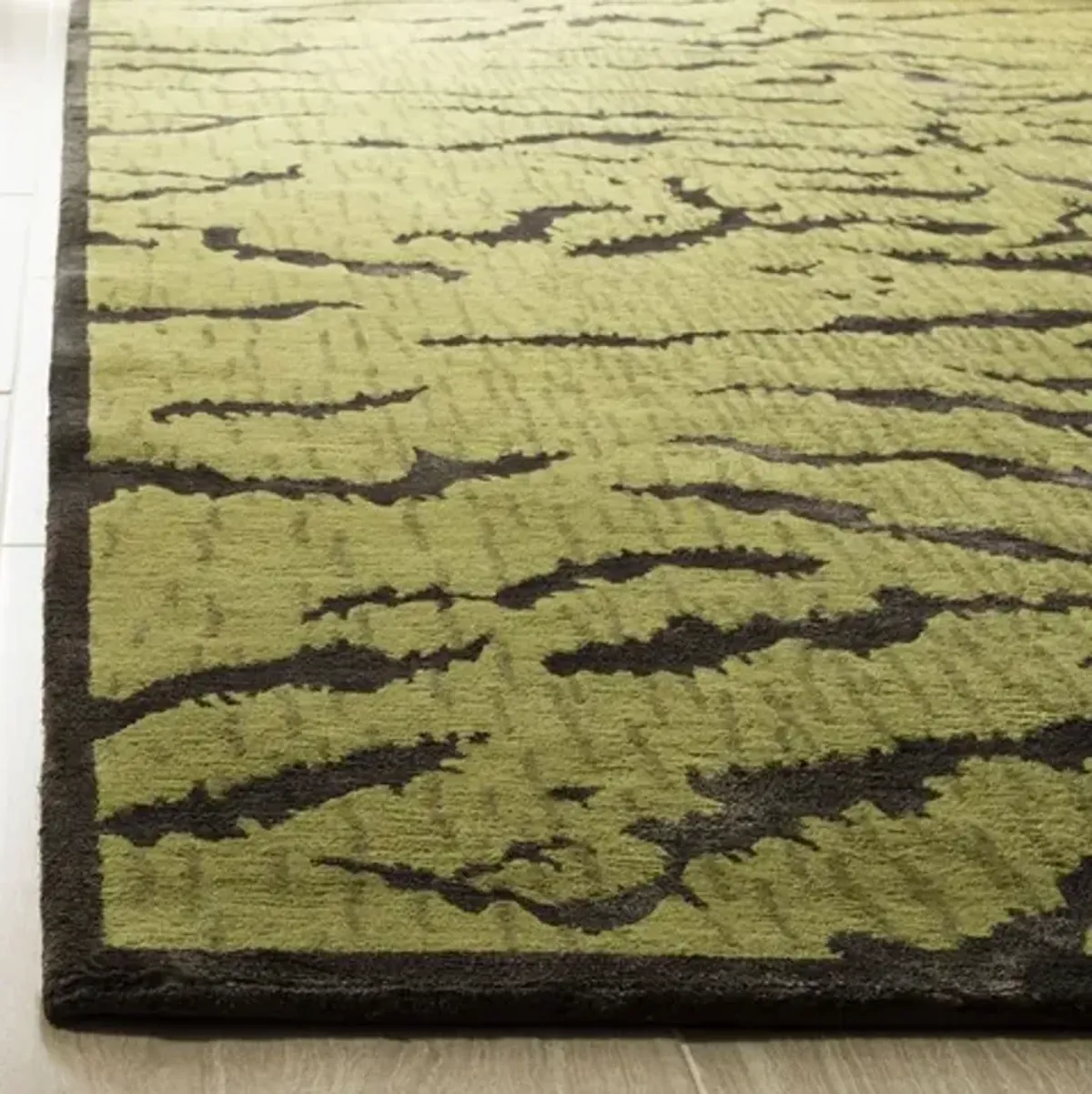 JDK351 Green  6' X 9' Medium Rectangle Rug