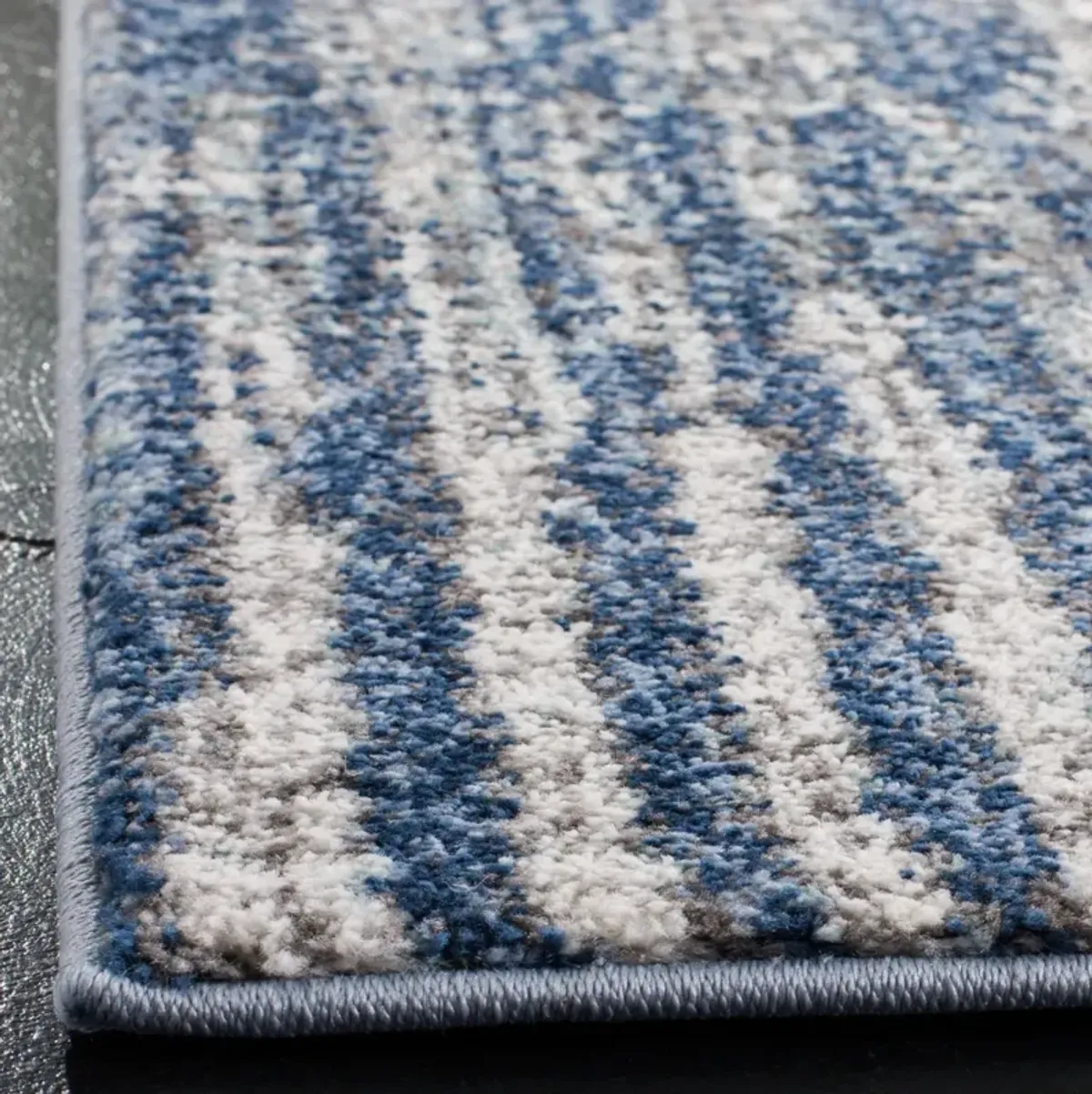 GALAXY 118 NAVY  2'-3' x 10' Runner Rug