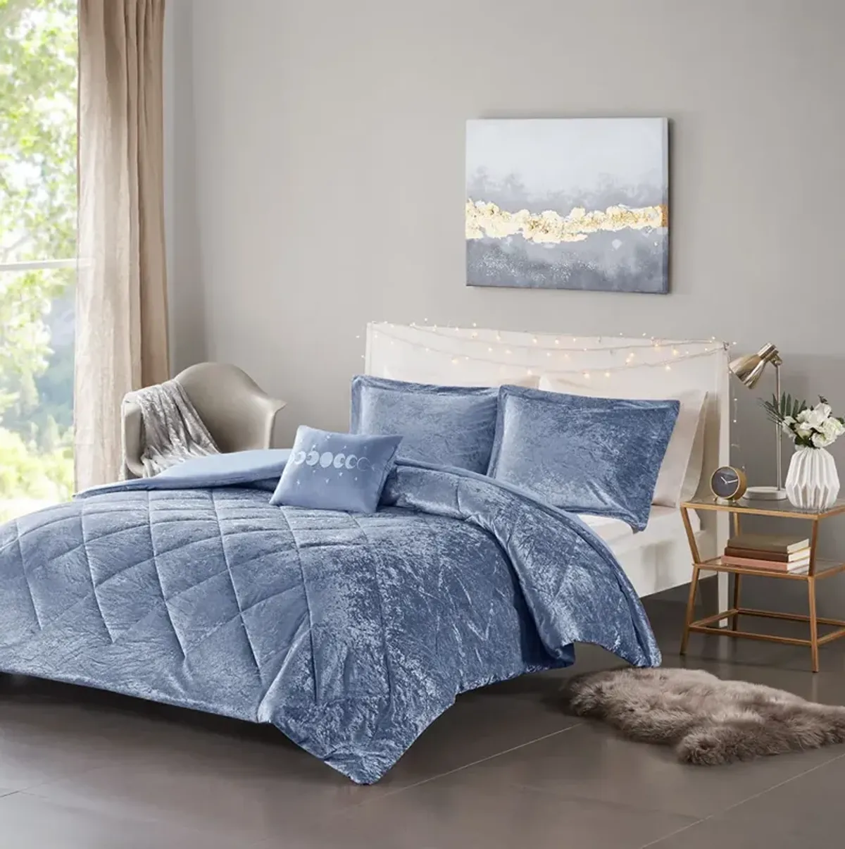 Intelligent Design Felicia Blue Velvet Duvet Cover Set