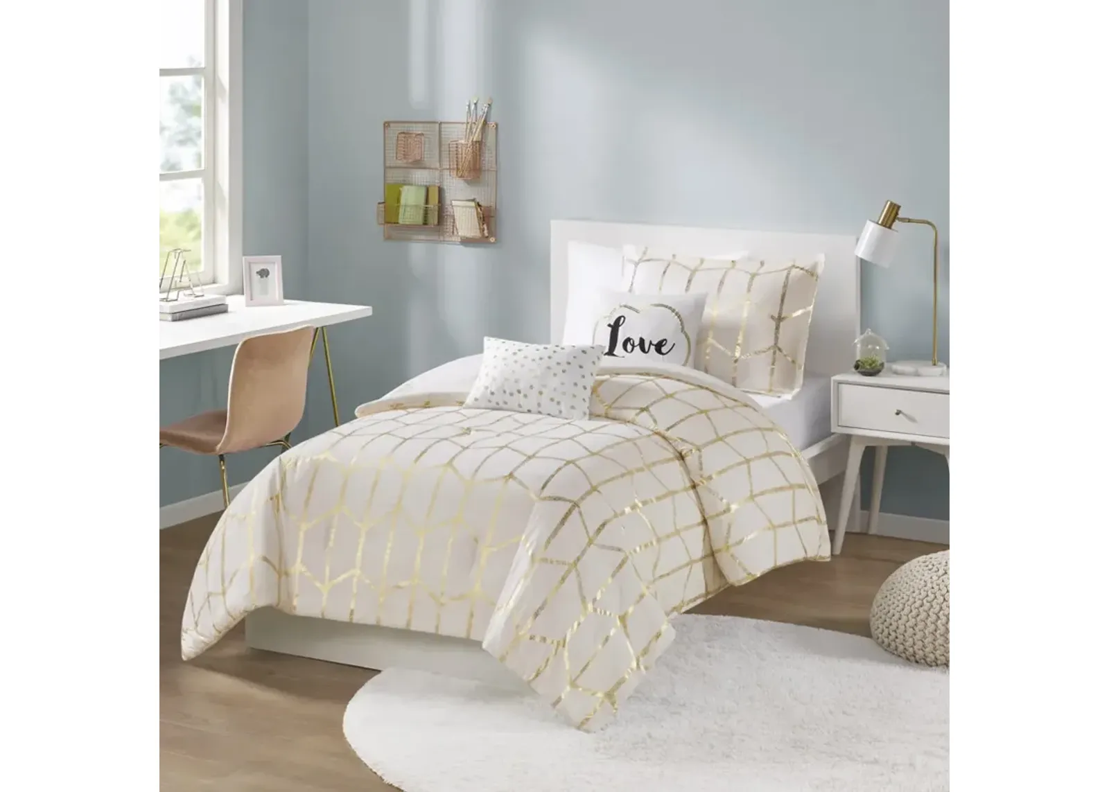 Intelligent Design Raina Ivory/Gold Metallic Printed Duvet Cover Set