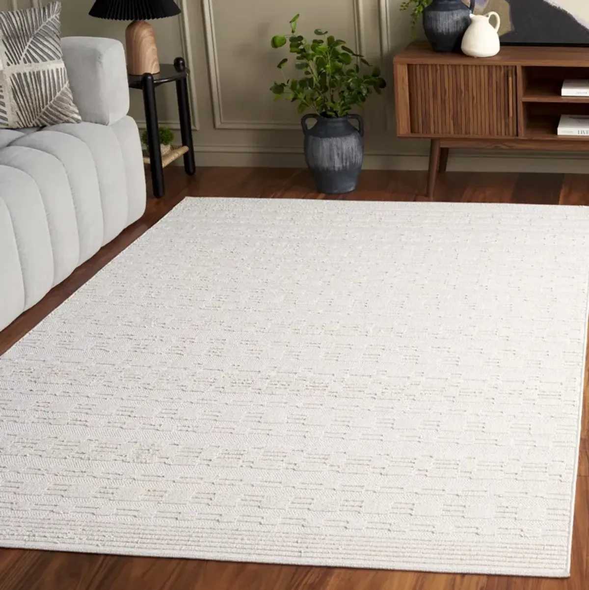 PAROS 112 IVORY 4' x 6' Small Rectangle Rug