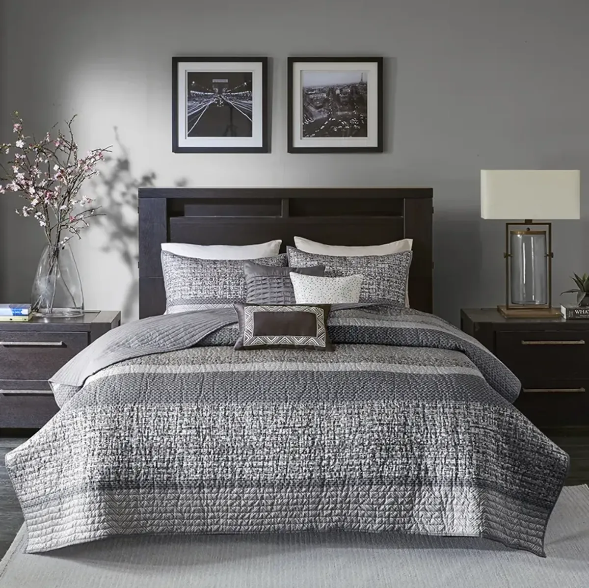 Madison Park Rhapsody Grey/Taupe 6 Piece Reversible Jacquard Quilt Set with Throw Pillows