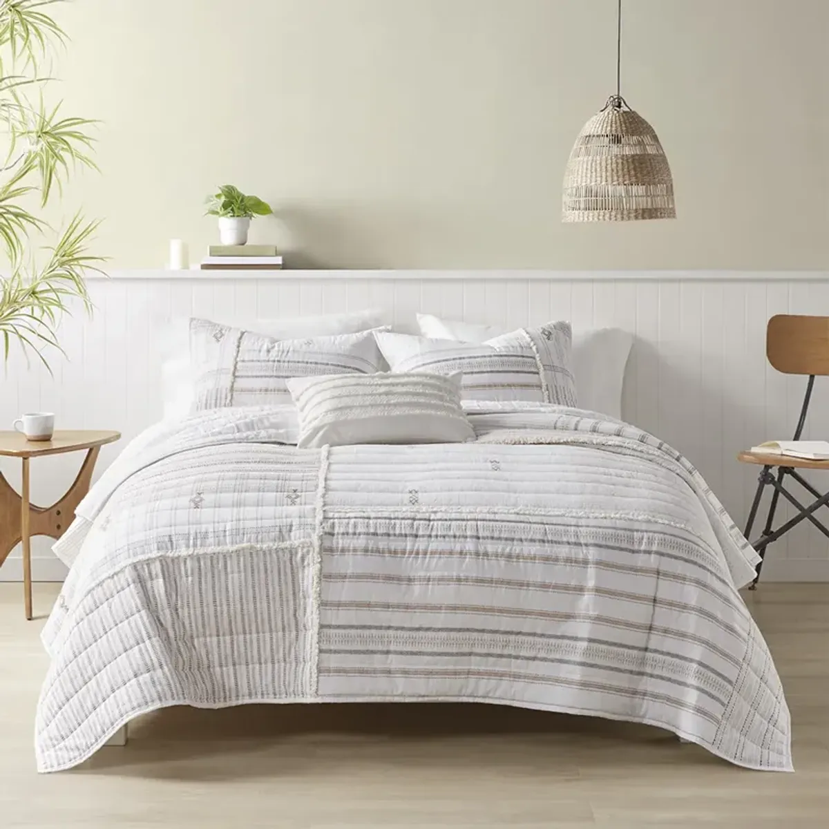 INK+IVY Salar Natural 3 Piece Printed Cotton Quilt Set with Trims