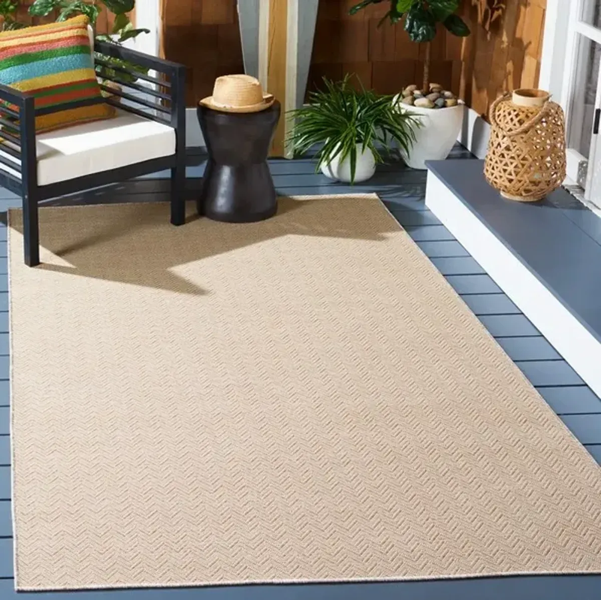 HAMPTON 233 Beige 4' X 6' Small Rectangle Rug