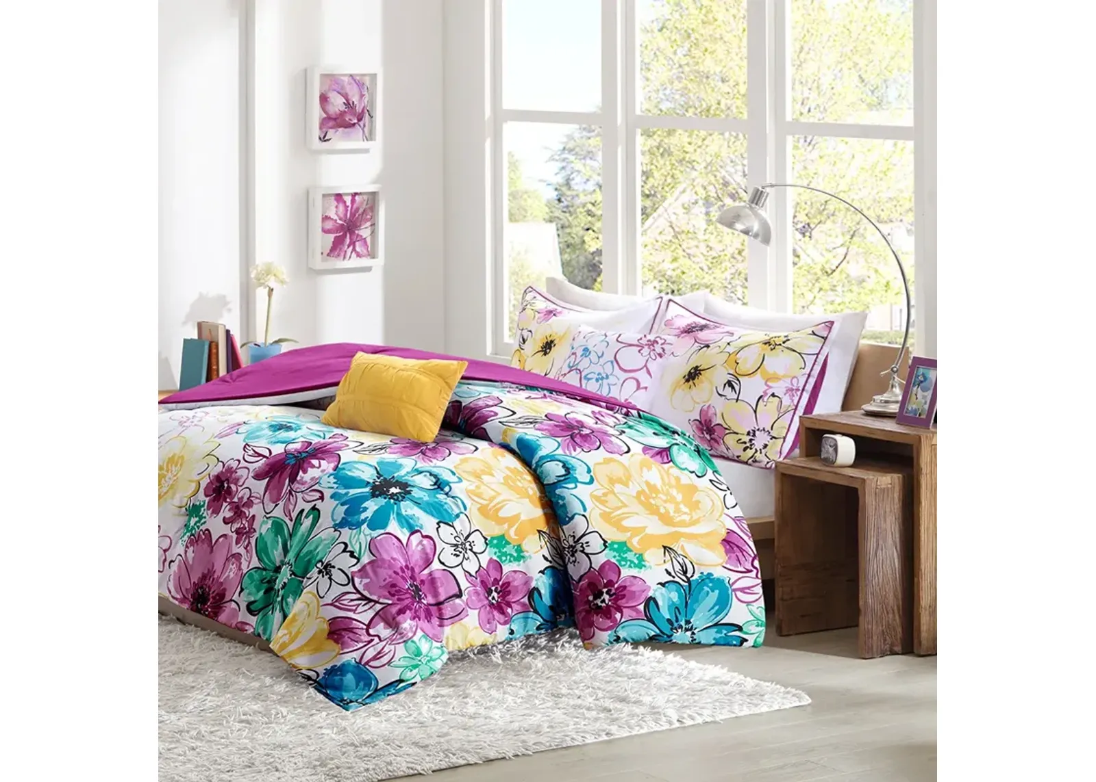 Intelligent Design Olivia Blue Floral Comforter Set