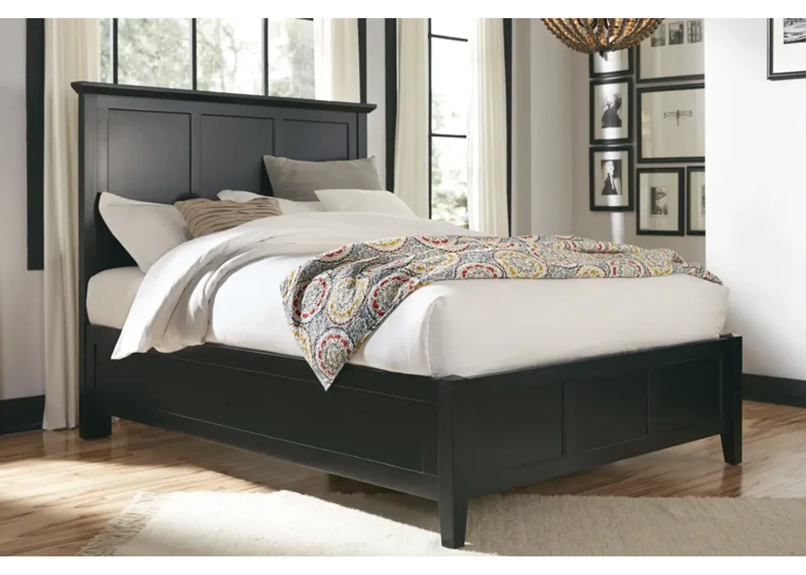 Paragon Full-size Panel Bed in Black