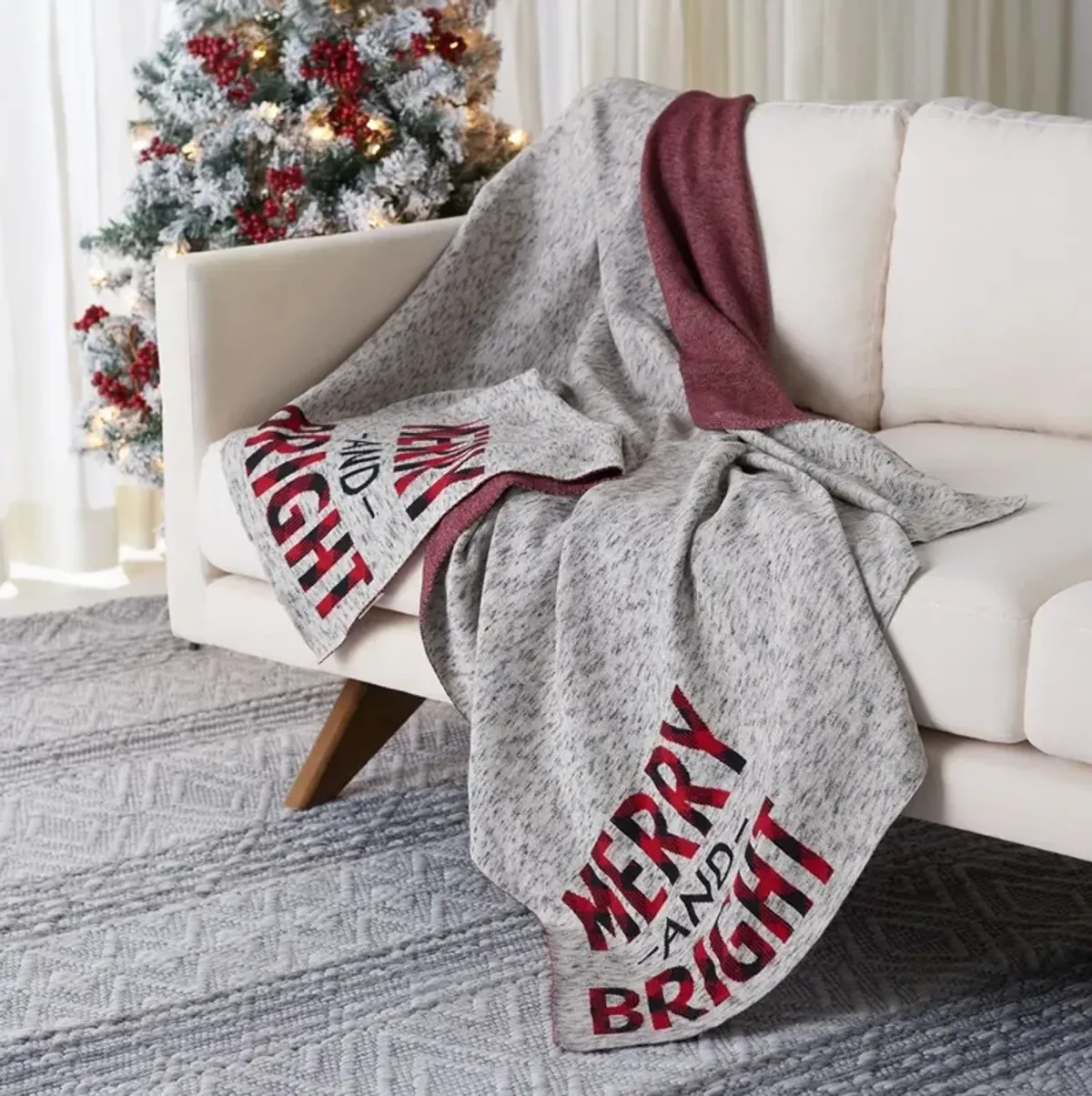 MERRY AND BRIGHT THROW