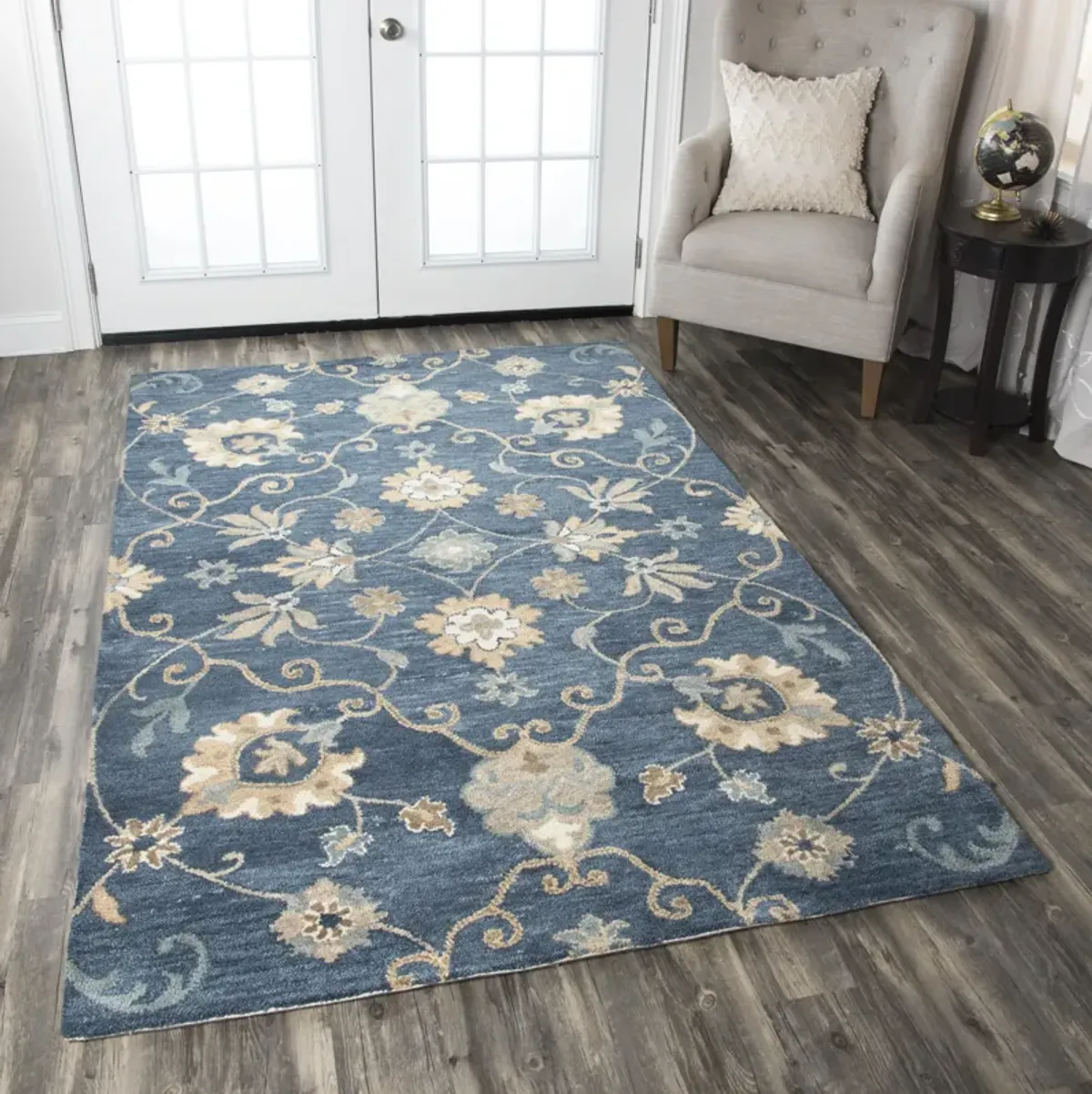 Leone Blue Traditional Motifs  Wool 5' x 8' Rectangle Rug