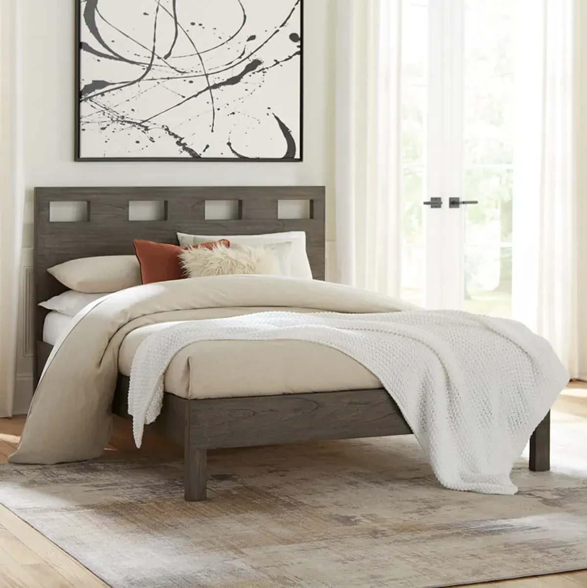 Riva Queen-Size Platform Bed In Sharkskin