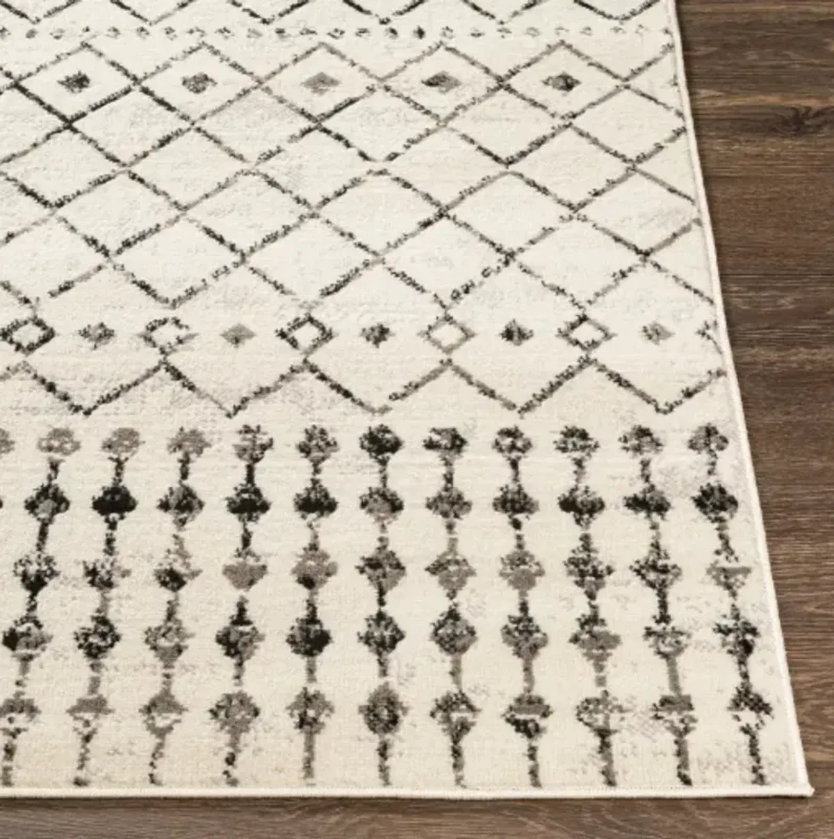 Pisa 6'7" x 9' Rug