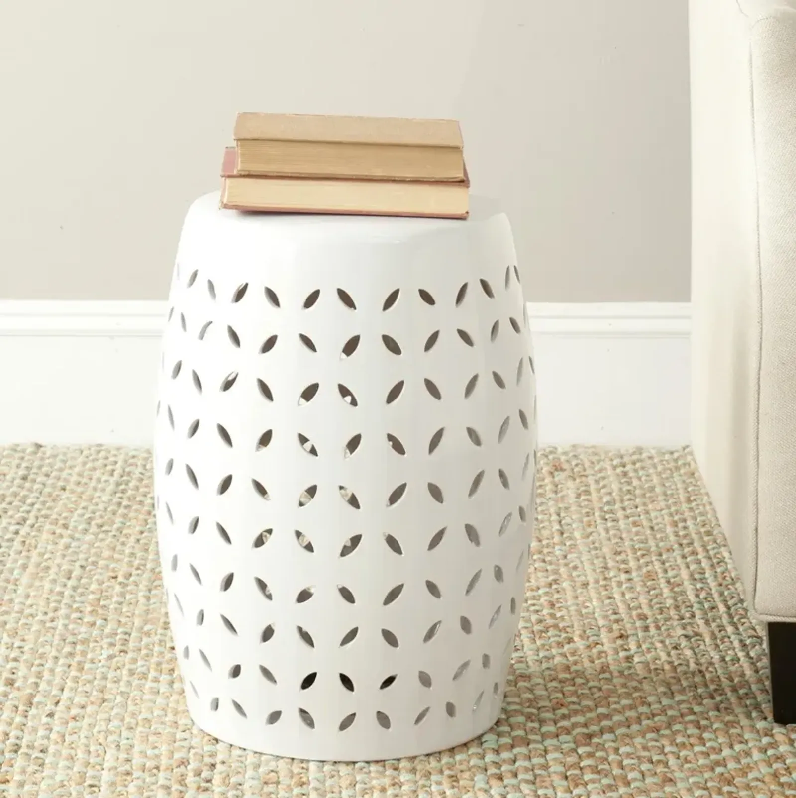 Lattice Petal Garden Stool