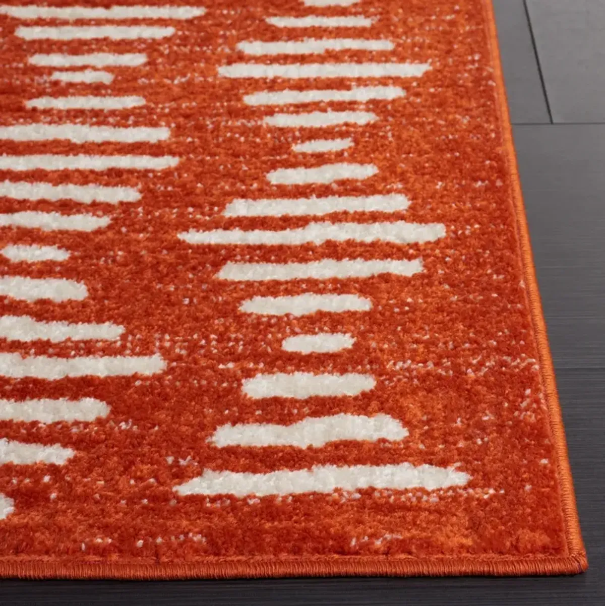 TULUM 644 RUST  4'-5' x 6'-5' Small Rectangle Rug