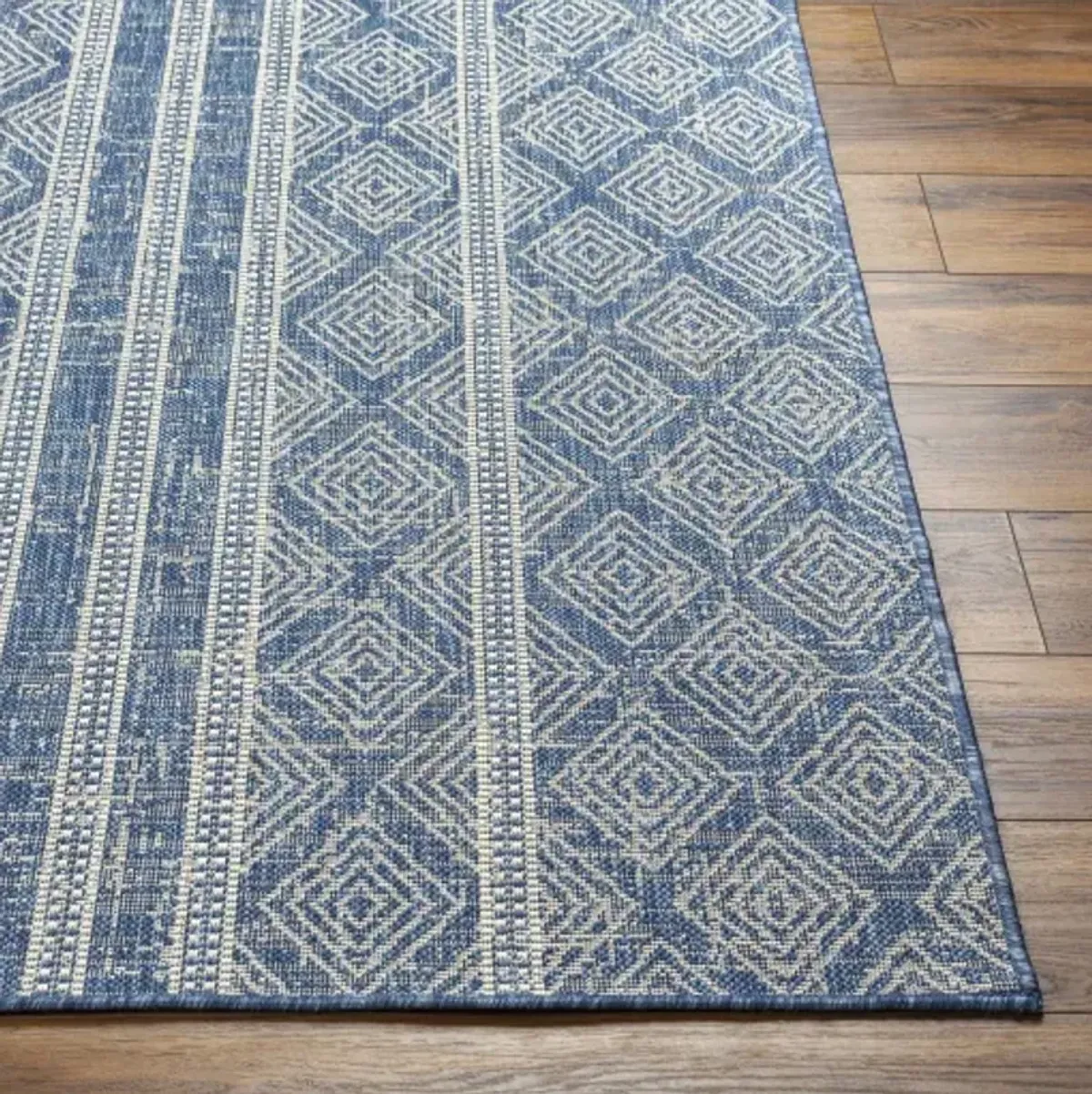 Ravello RVL-2321 5'3" x 7' Machine Woven Rug