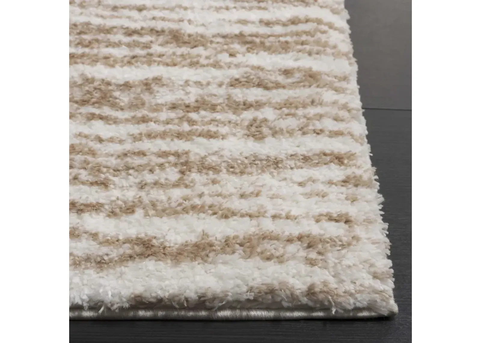 TAHOE SHAG 688 IVORY  2' x 8' Runner Rug