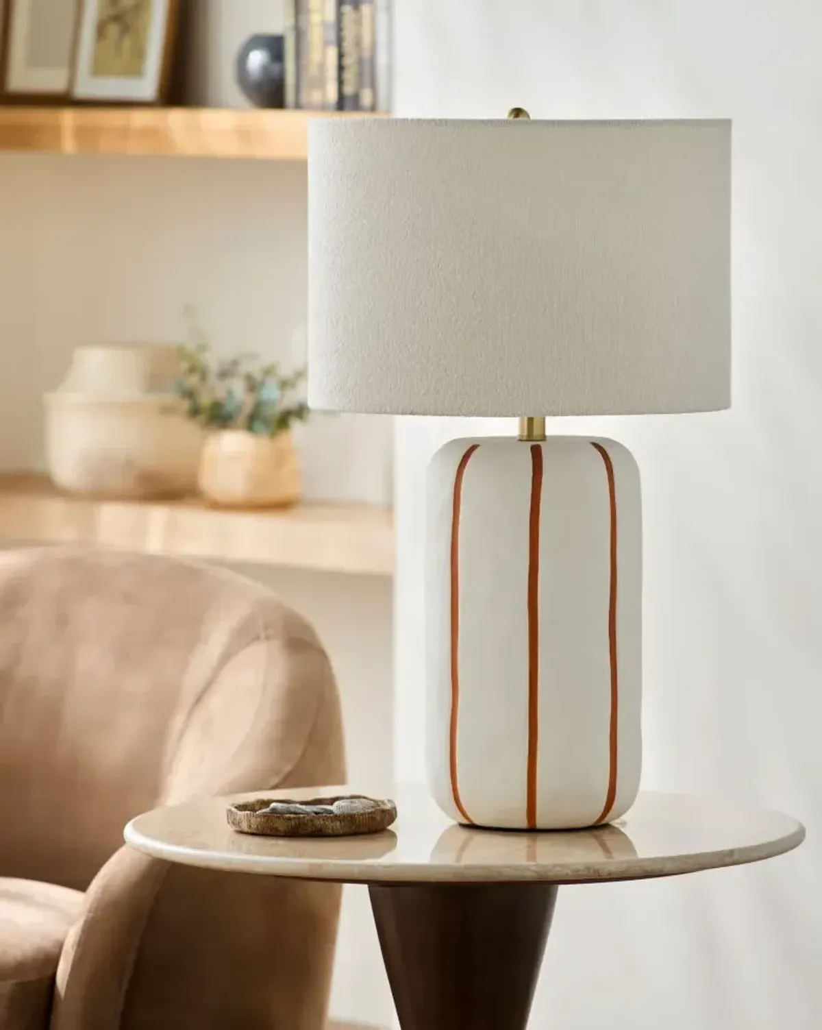 Kinki KKI-001 25"H x 15"W x 15"D Accent Table Lamp