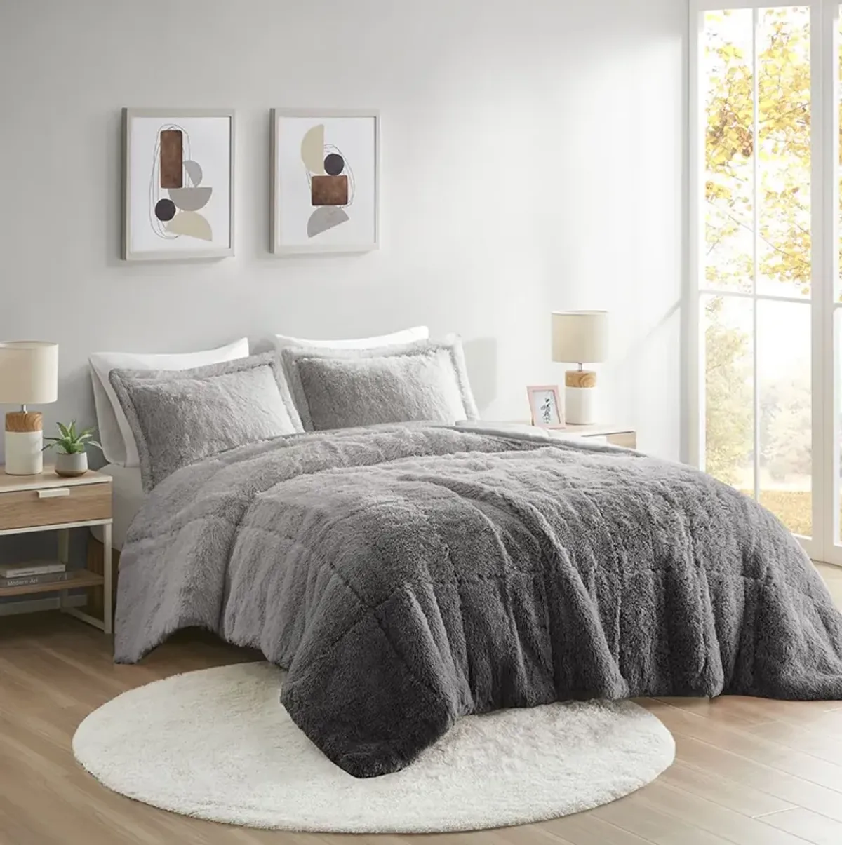 Intelligent Design Brielle Grey Ombre Shaggy Long Fur Comforter Mini Set