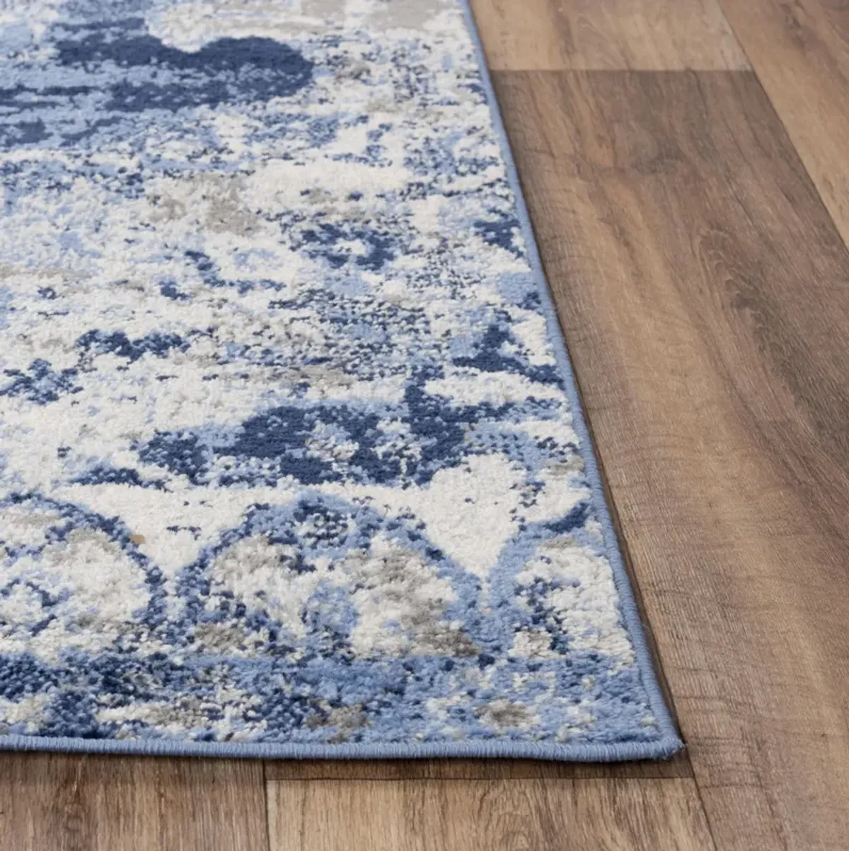 Marquise Blue  Polypropylene  2'6"x7'3" Runner Rug