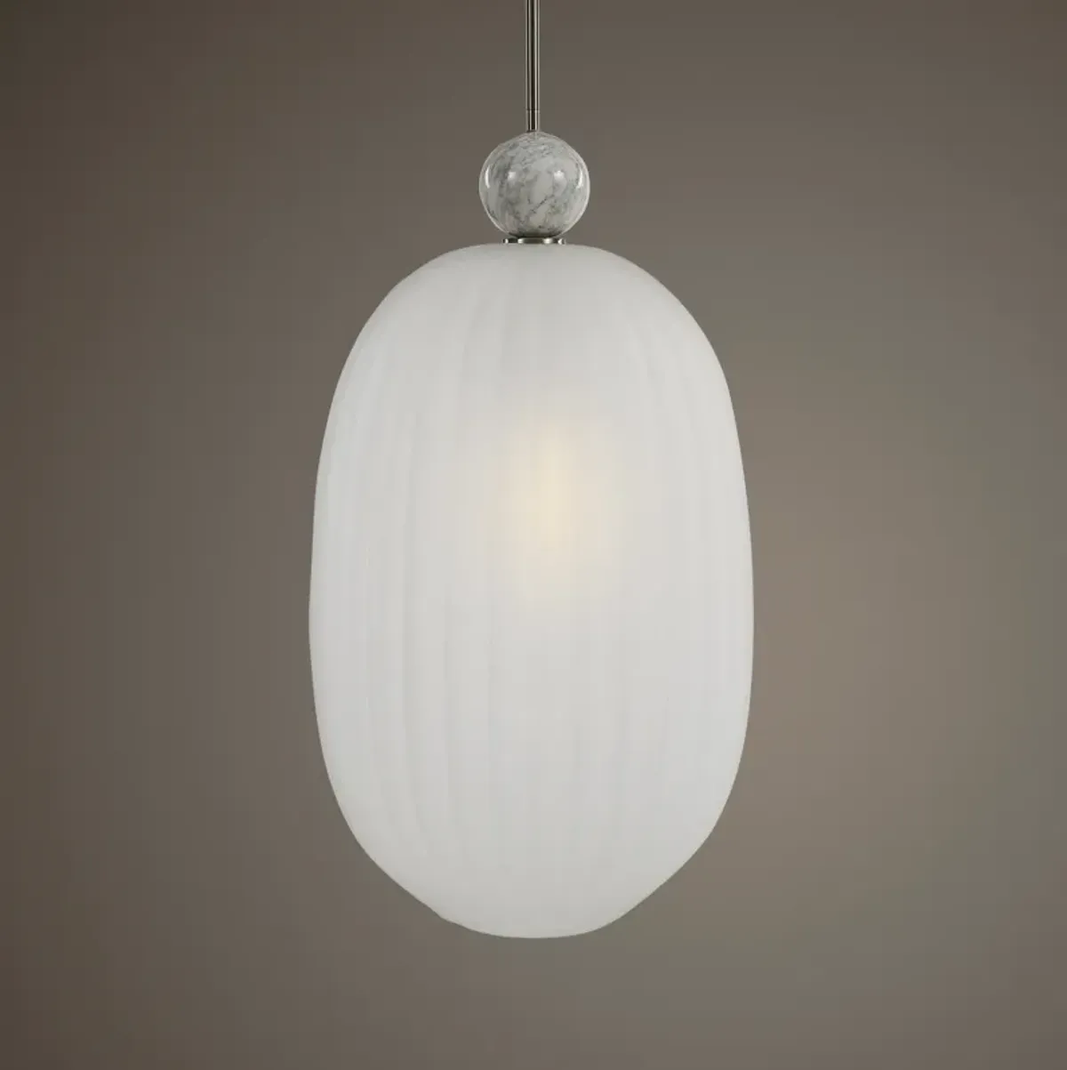 Crème Oversized 1 Light Pendant