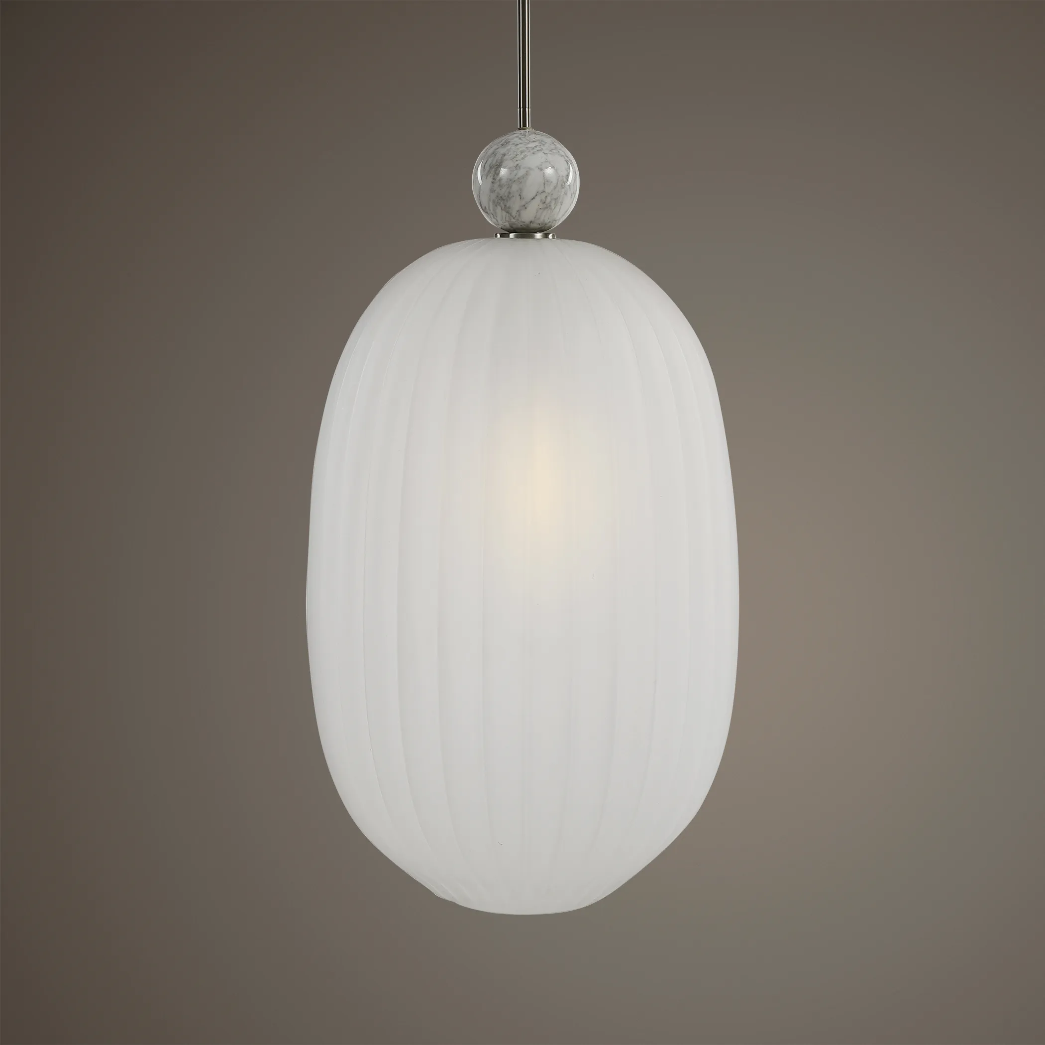 Crème Oversized 1 Light Pendant