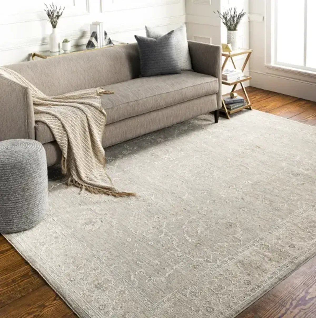 Avant Garde AVT-2304 2'7" x 10' Rug