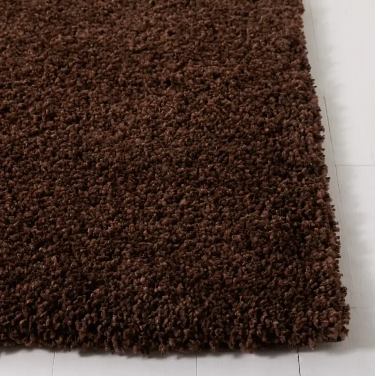 SANTA MONICA SHAG 725 BROWN 2'-3' x 5' Accent Rug