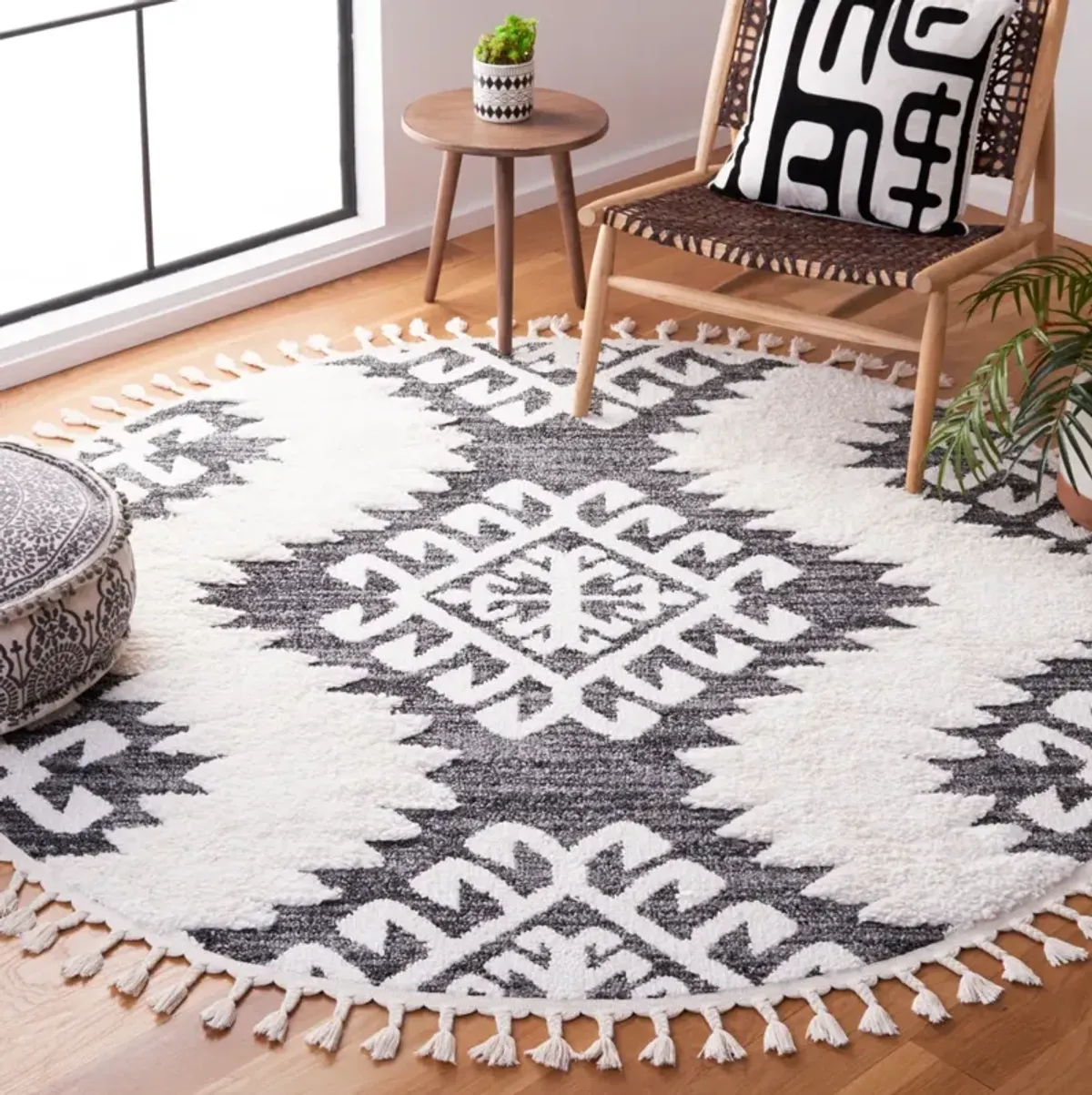 MOROCCAN TASSEL SHAG 652 DARK GREY  3' x 3' Round Round Rug