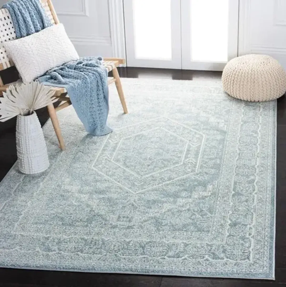 Adirondack Contemporary Slate / Ivory 2'-6" X 4' Powerloomed Rug