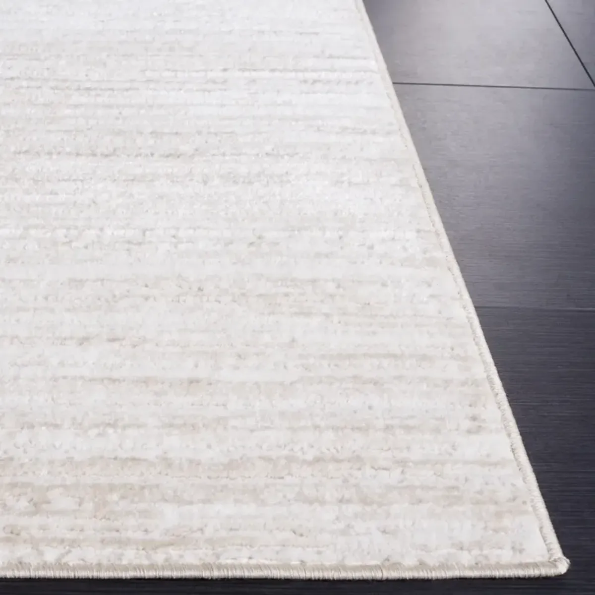 HANNA 102 IVORY  6'-7' x 6'-7' Square Square Rug