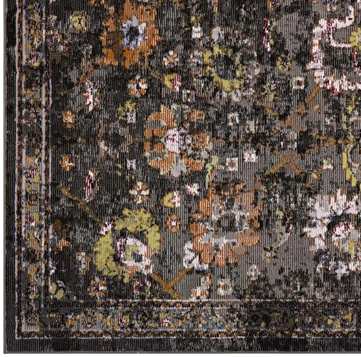 Minu Distressed Floral Lattice 4x6 Area Rug