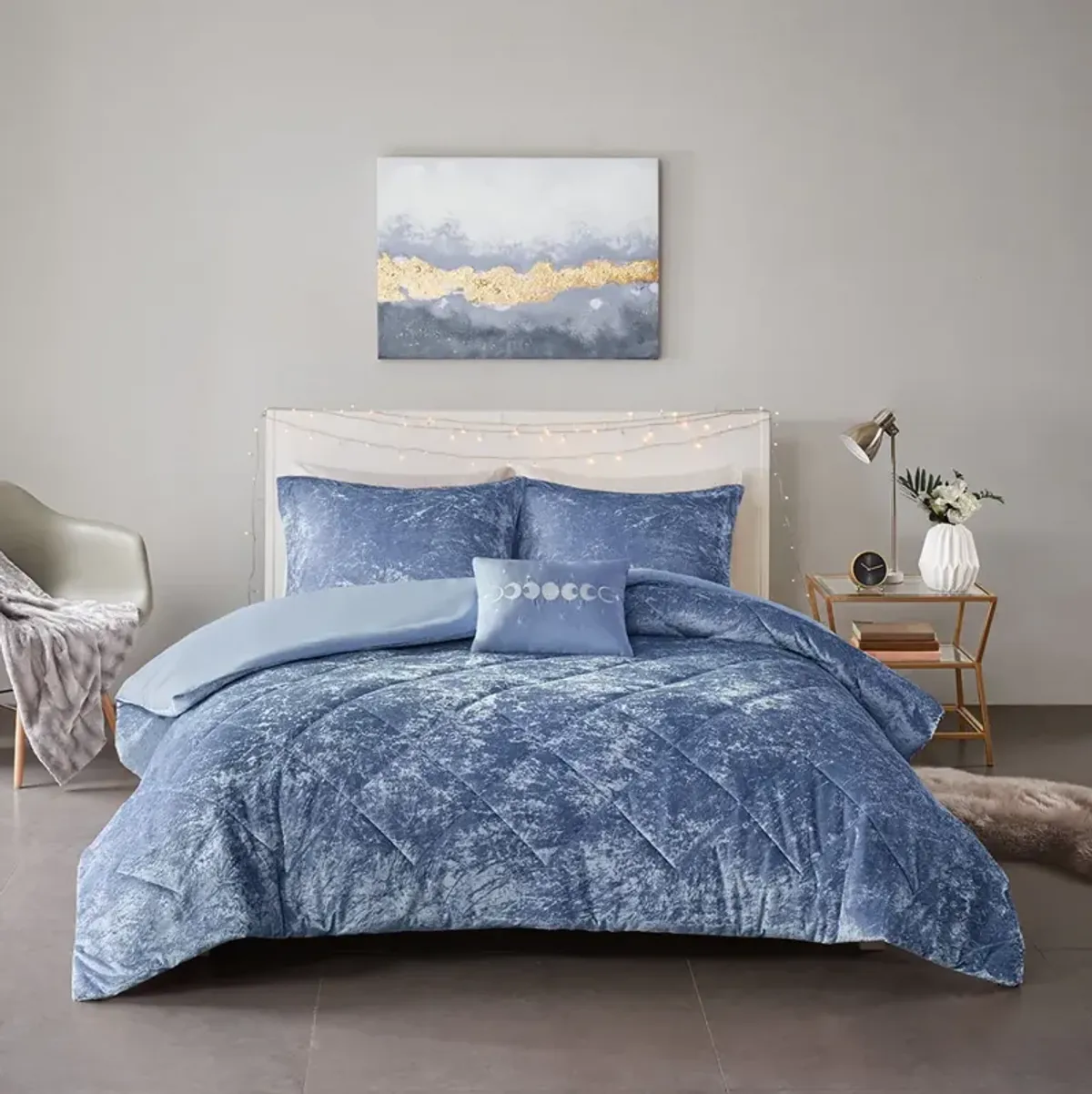 Intelligent Design Felicia Blue Velvet Duvet Cover Set