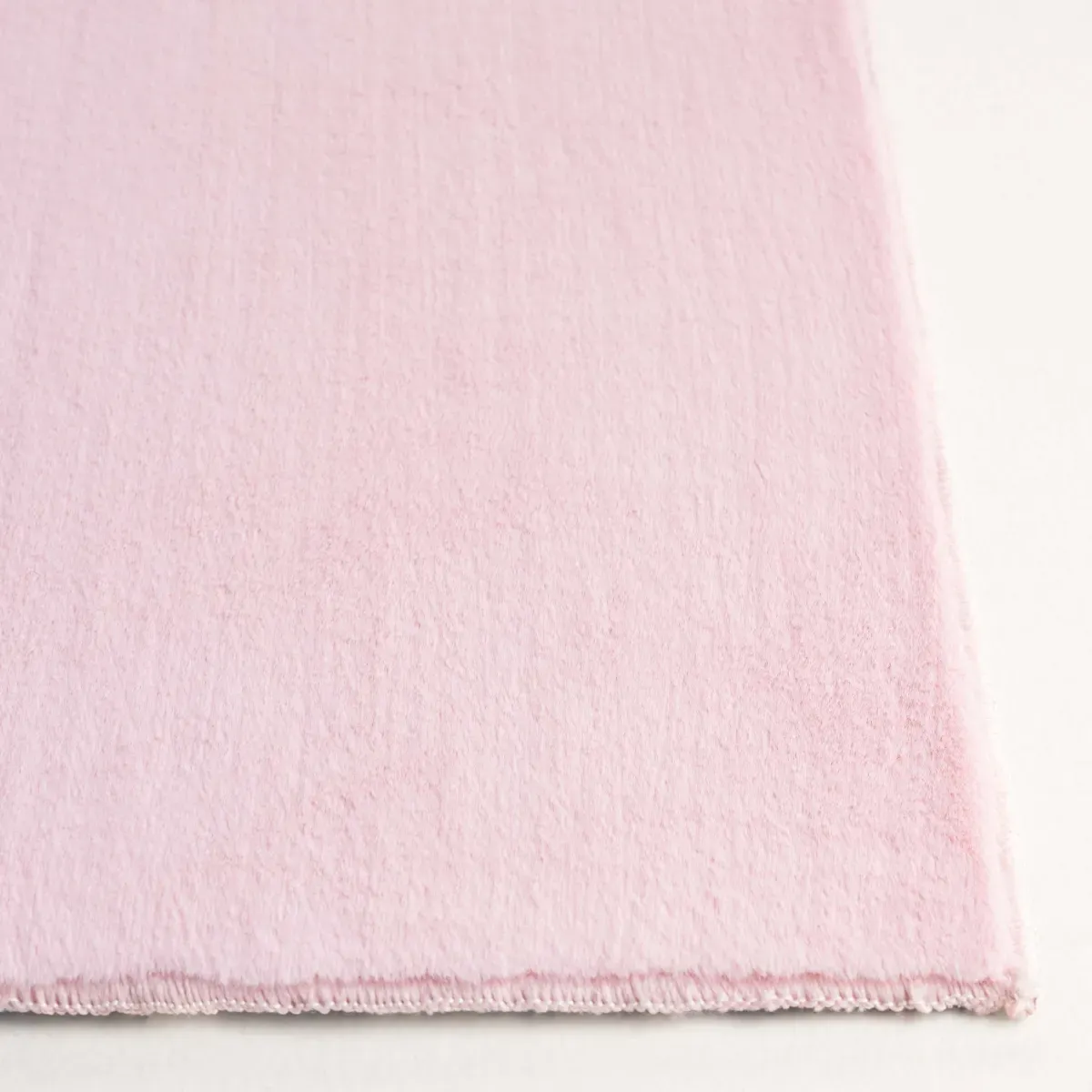 FAUX RABBIT FUR 100 PINK 4' x 6' Small Rectangle Rug