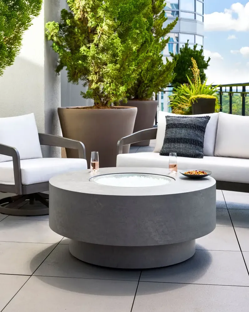 Daniella DANE-006 19"H x 43"W x 43"D Fire Table