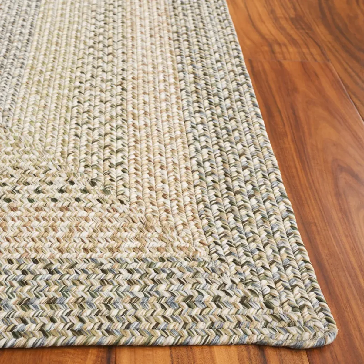 BRAIDED Hand Woven 2' x 3' area rug