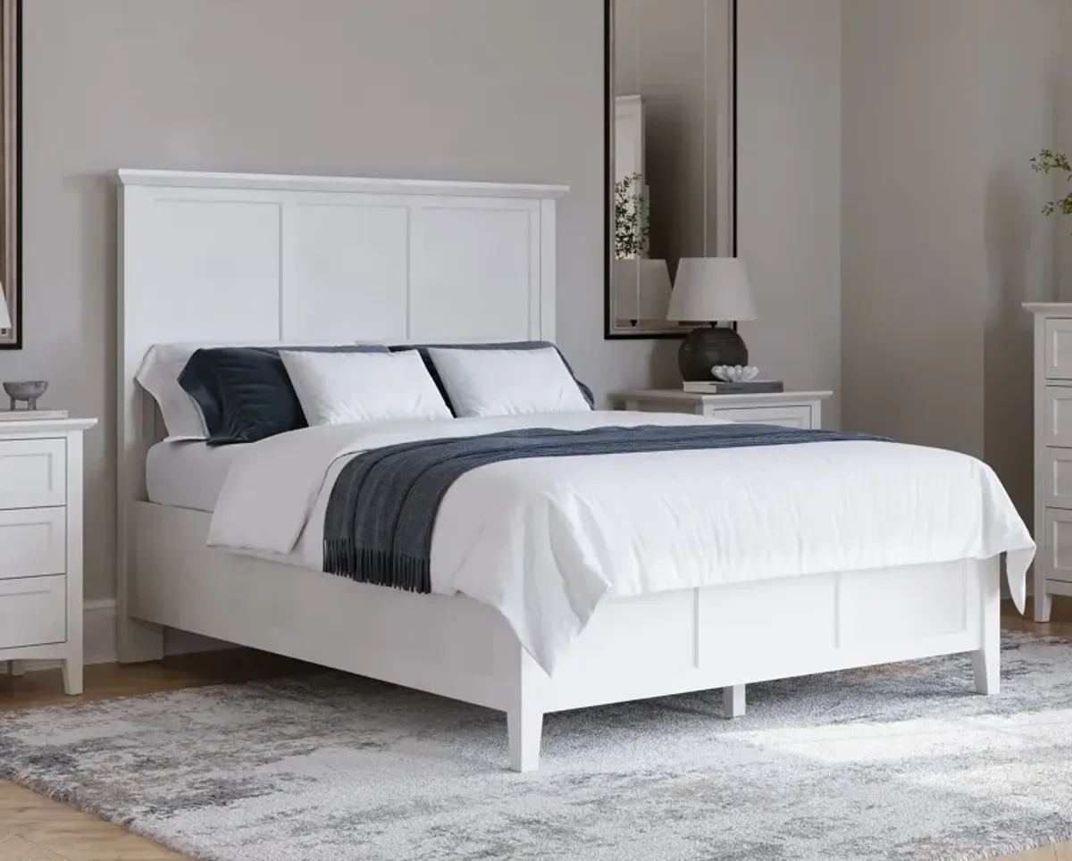 Grace King-size Three Panel Bed in Snowfall White