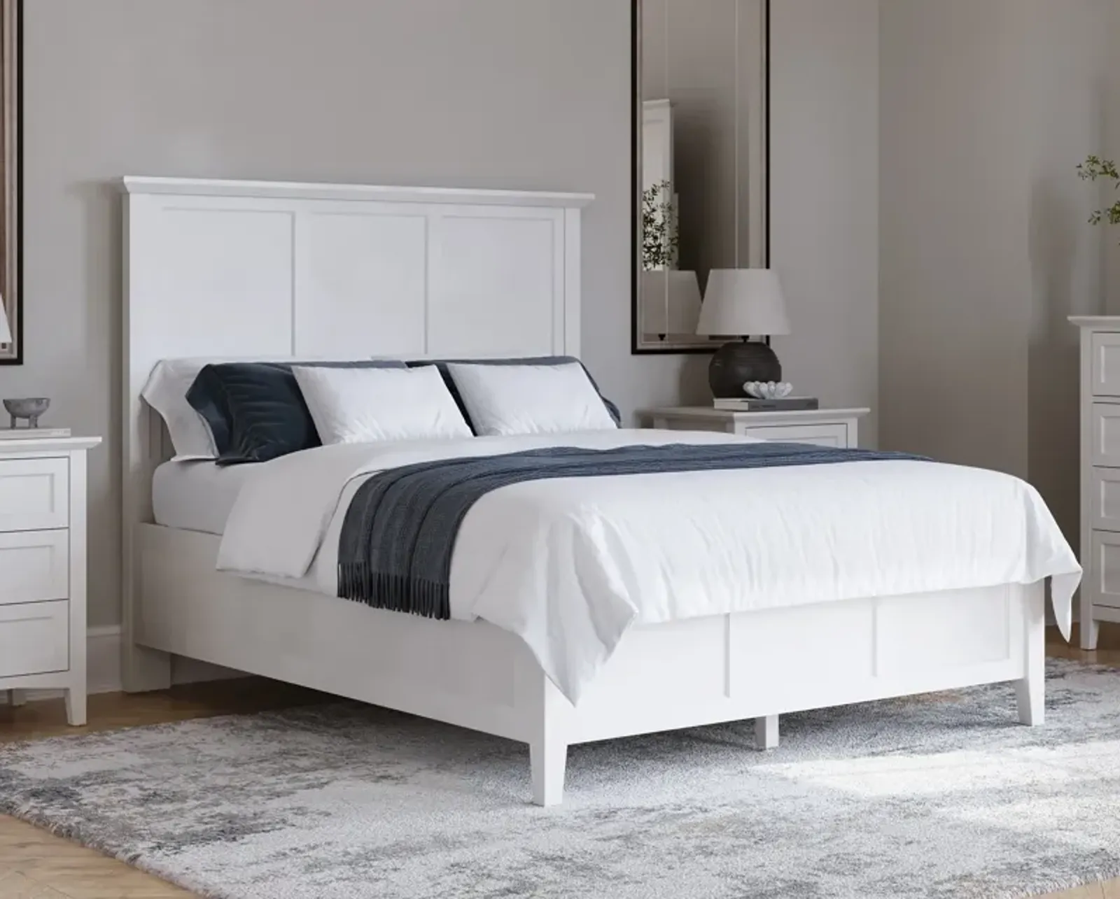 Grace King-size Three Panel Bed in Snowfall White