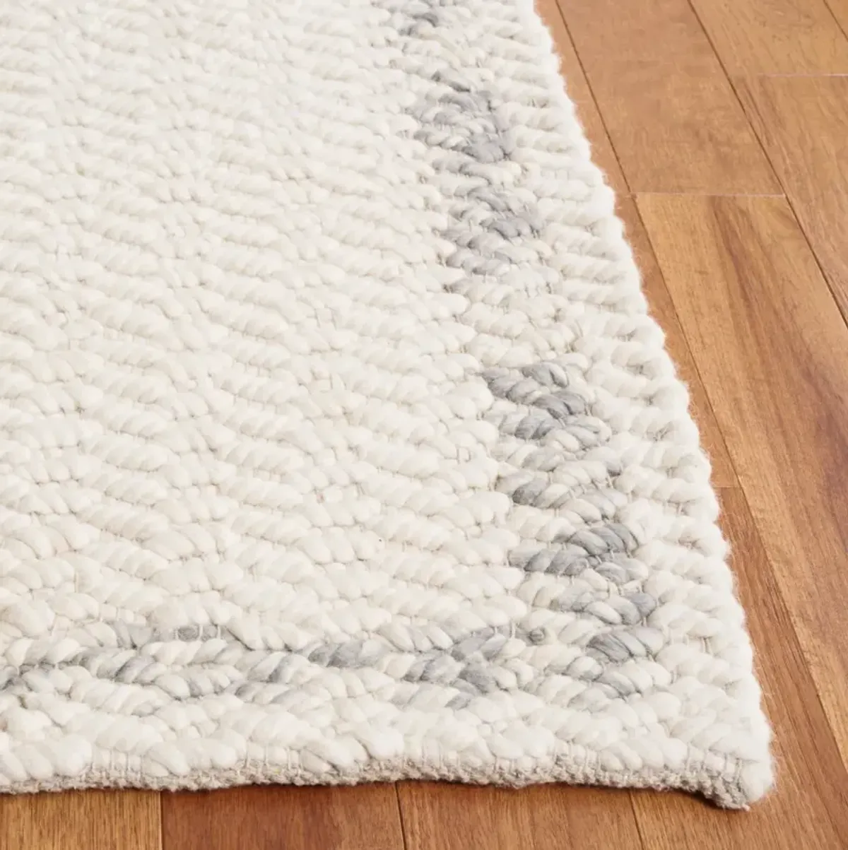 NATURA 713 IVORY  4' x 6' Small Rectangle Rug