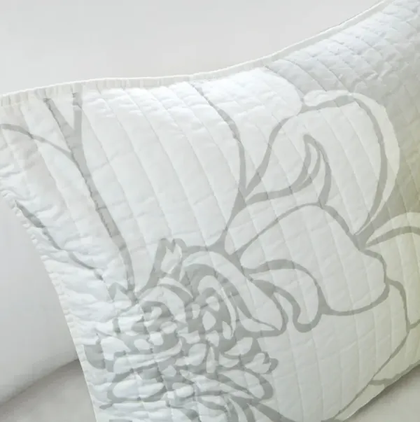 Madison Park Lola Yellow 6 Piece Printed Cotton Quilt Set with Throw Pillows