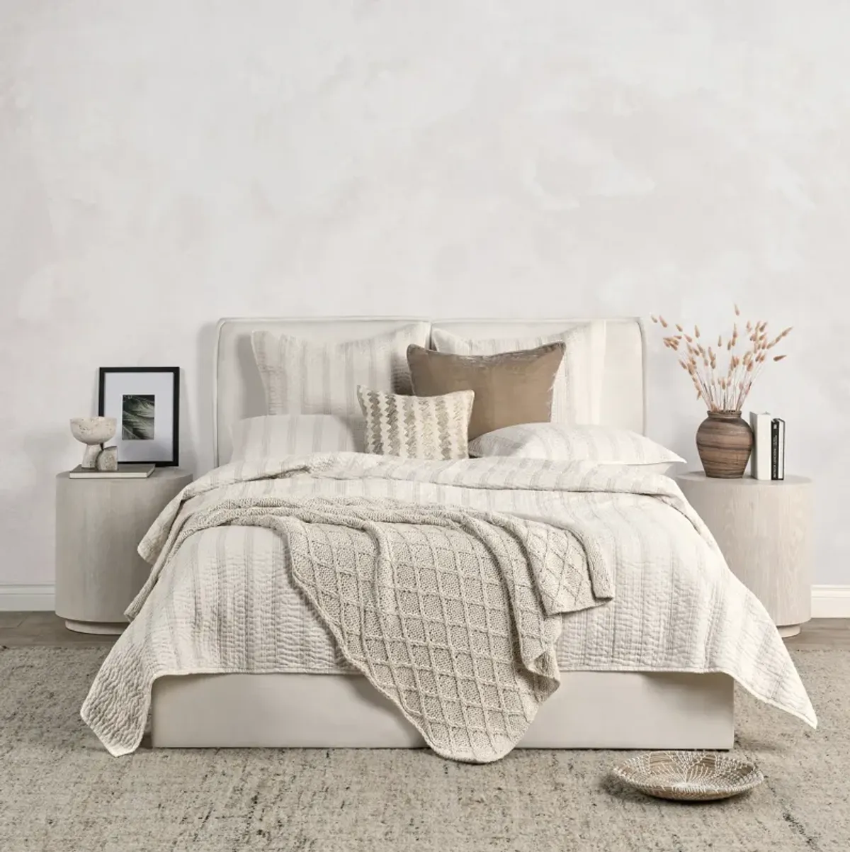 Abraham Cotton Linen Eggshell Beige King Quilt