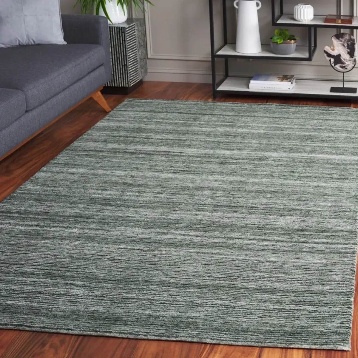 MIRAGE 757 GREEN 6' x 9' Medium Rectangle Rug