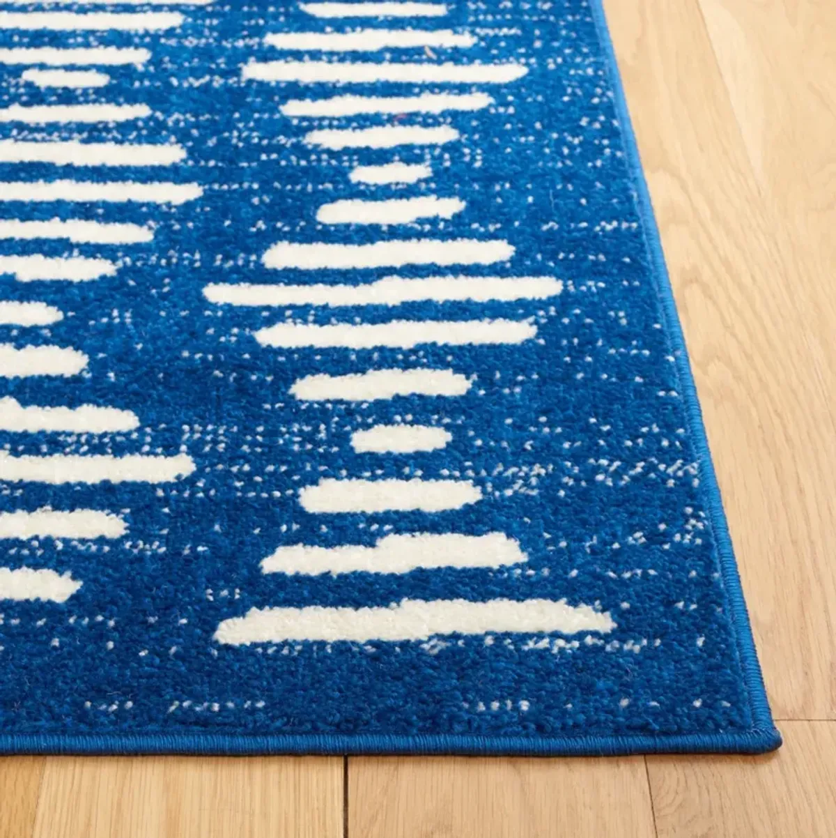 TULUM 644 NAVY  2' x 8' Runner Rug